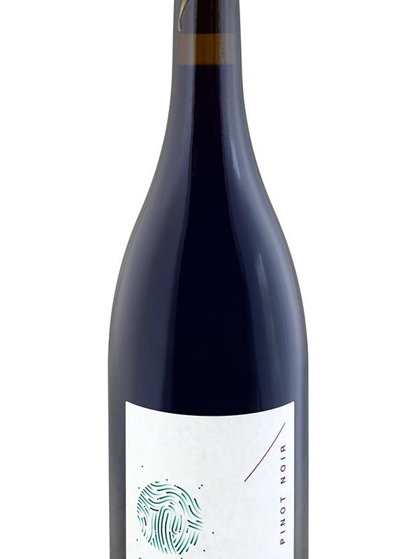 Domaine-Pieron-Pinot-Noir.jpg